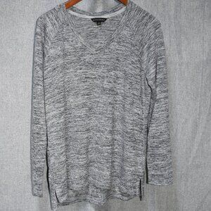 Banana Republic Heather Gray V-Neck Sweater M